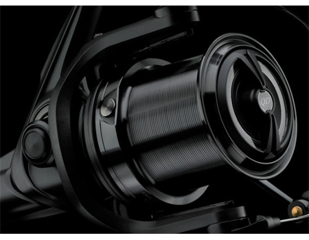 DAIWA 19 Emblem 45 SCW QD Karpfenrolle