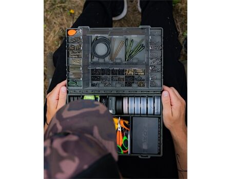FOX EDGES "loaded" medium tackle box