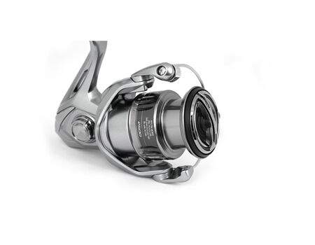 SHIMANO NASCI 2500 Spinnrolle