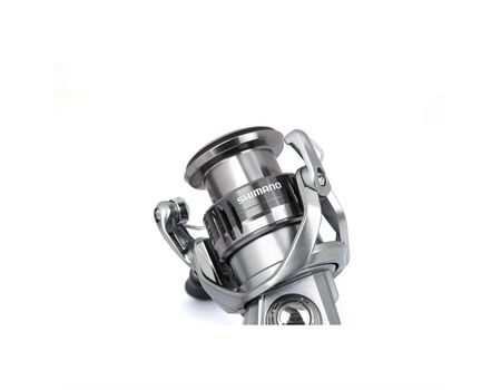 SHIMANO NASCI 2500 Spinnrolle