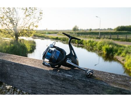 SHIMANO NEXAVE FI 4000